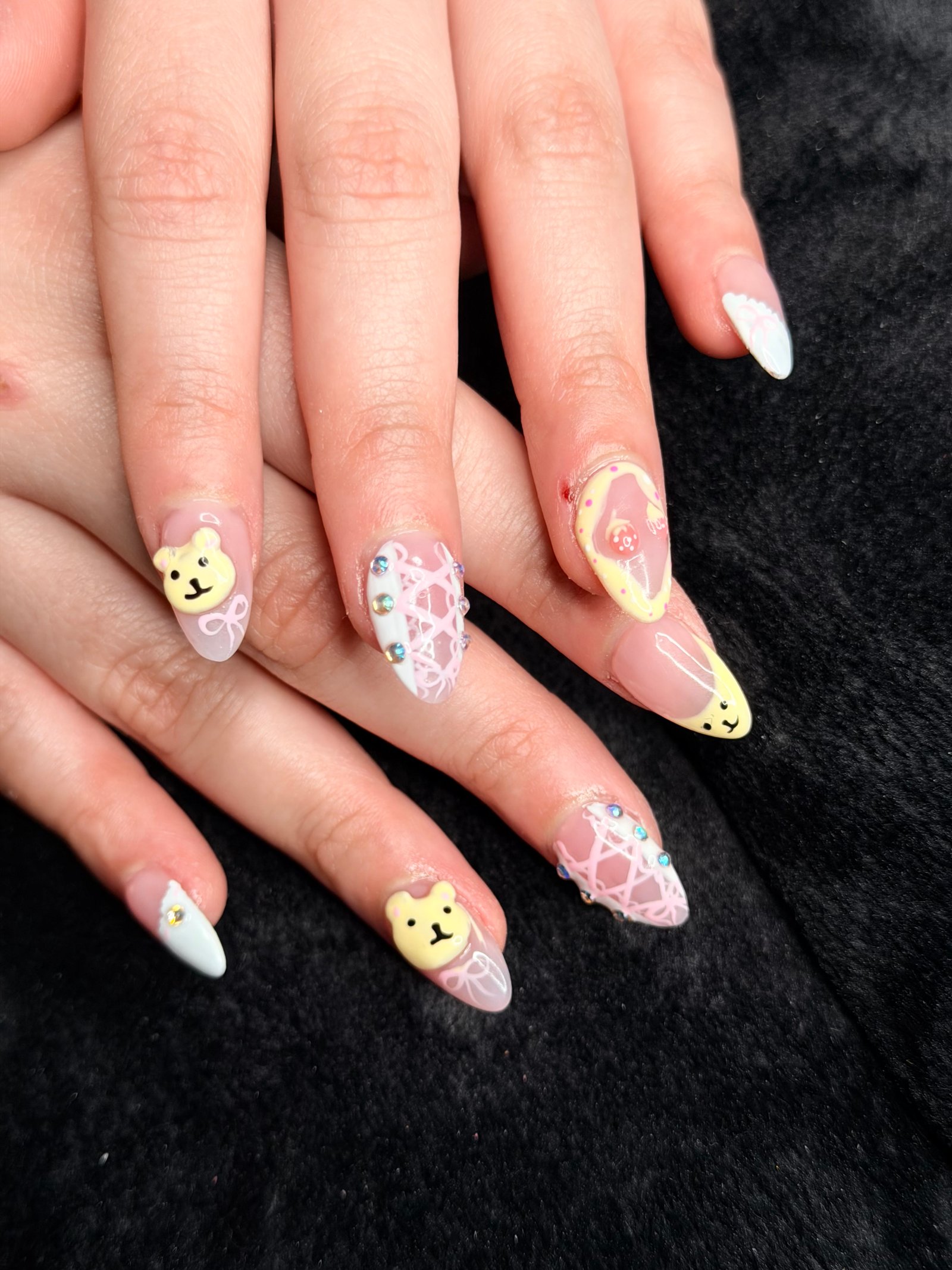 Sky Nail Spa Gallery Image