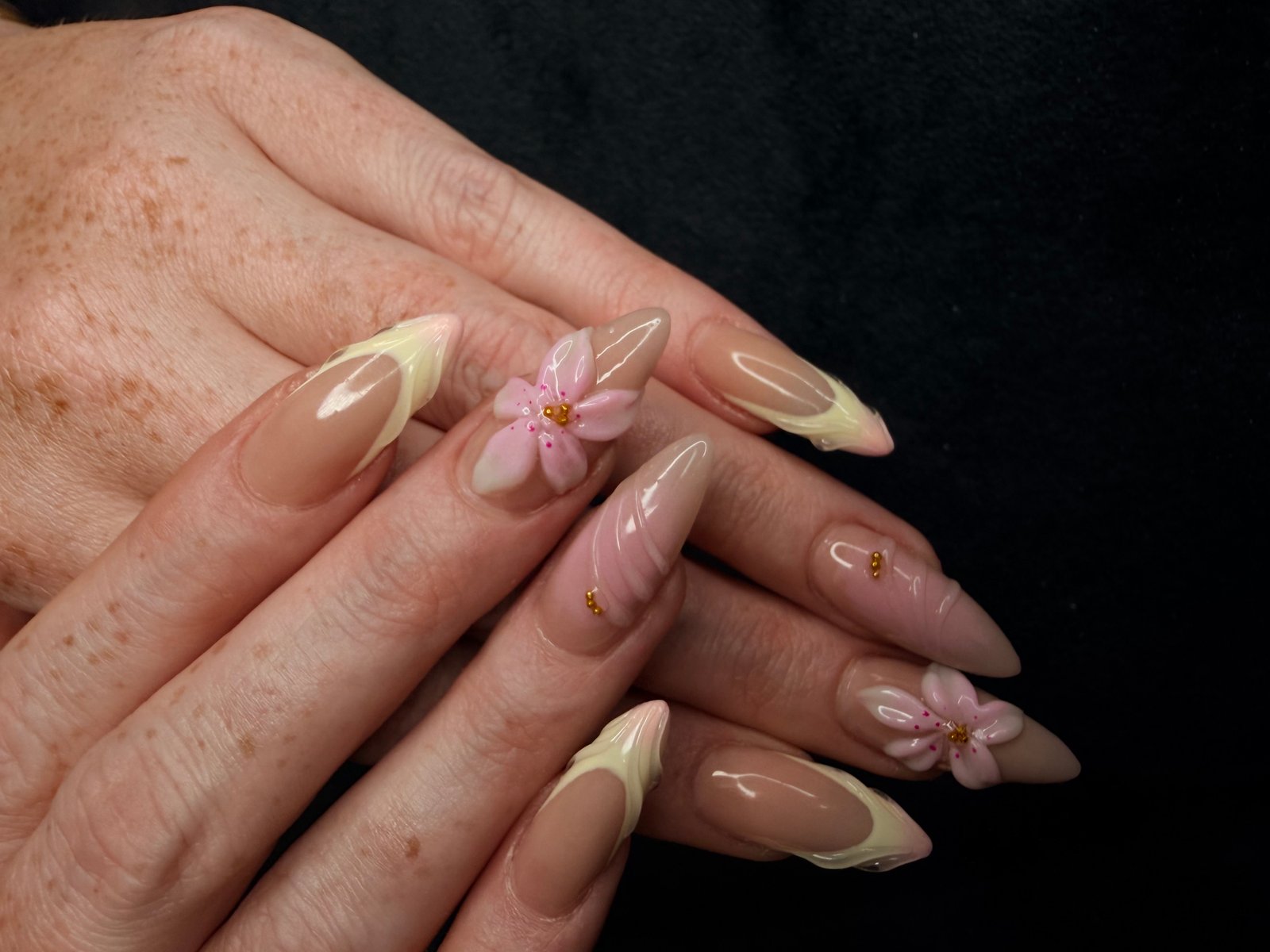 Sky Nail Spa Gallery Image